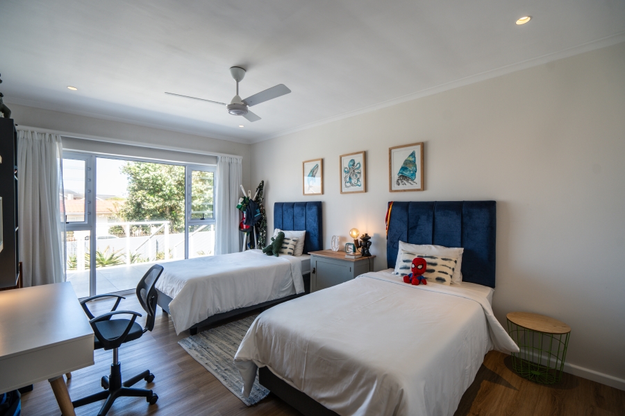 4 Bedroom Property for Sale in West Beach Eastern Cape
